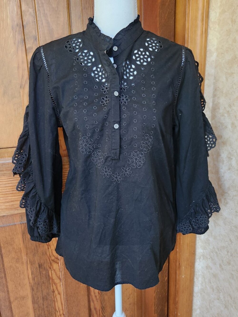 J. Crew Black Eyelet Embroidered Ruffle Sleeve Popover Blouse Shirt Top Sz Small